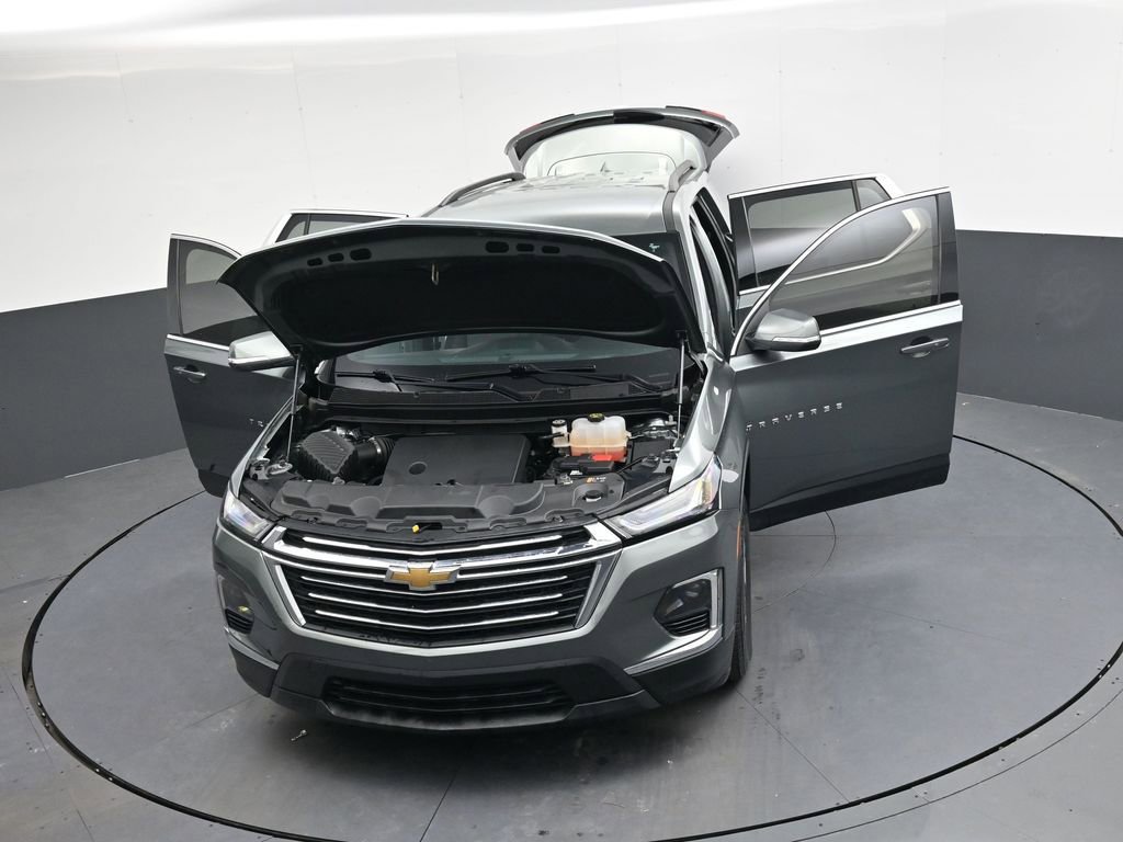 Used 2022 Chevrolet Traverse LT image 30