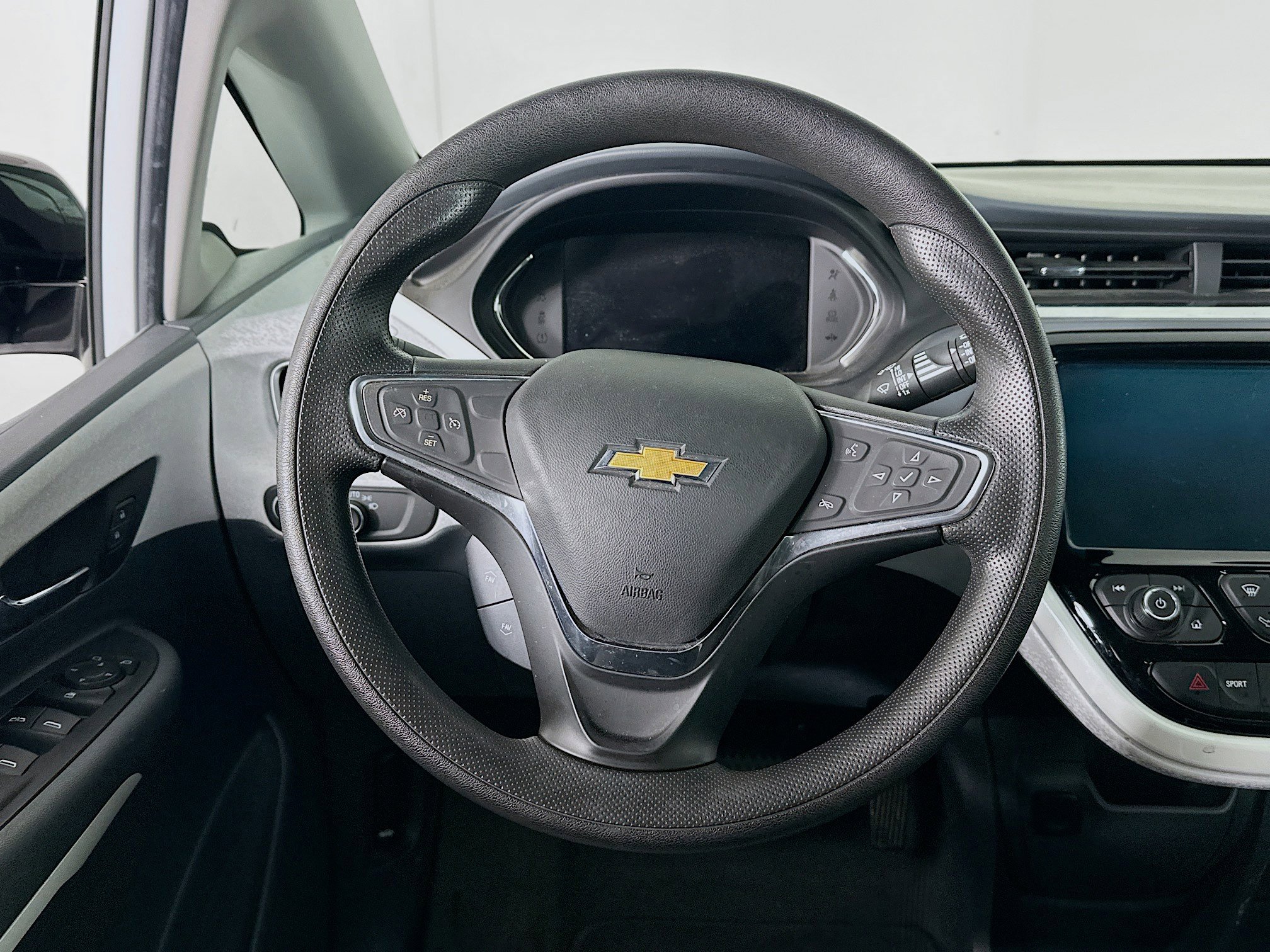 Used 2020 Chevrolet Bolt LT image 17