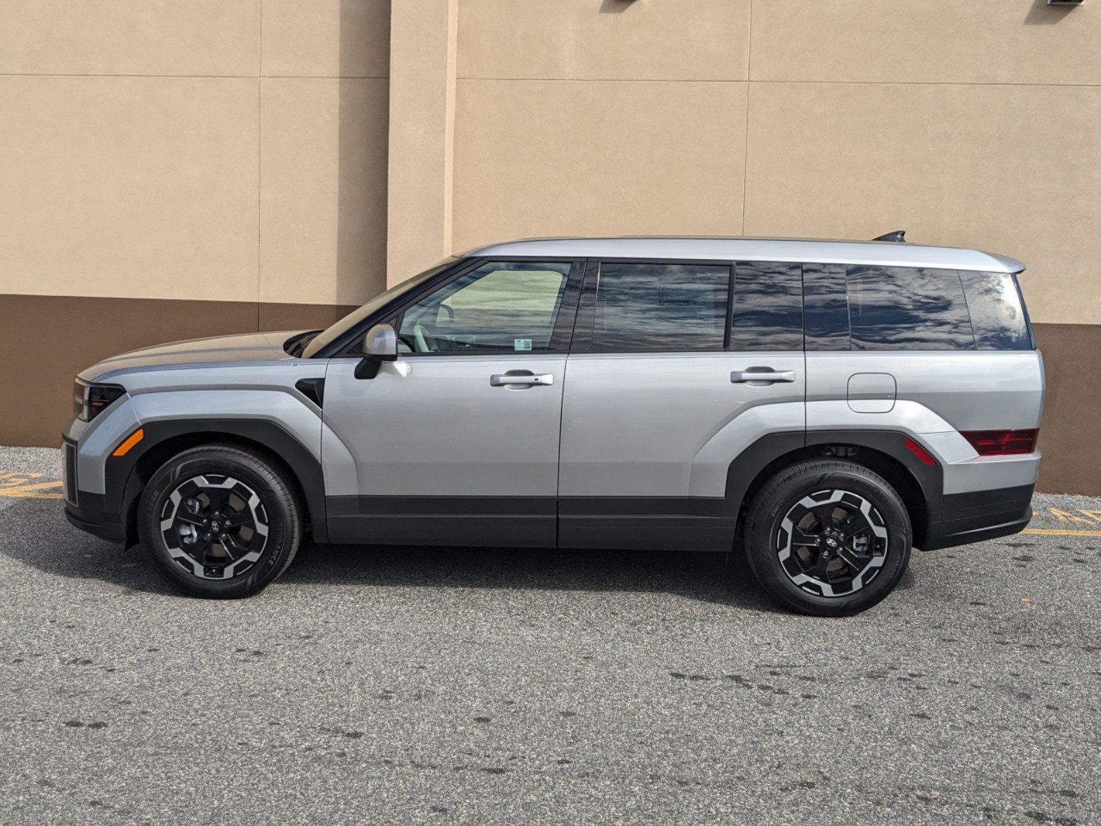 New 2026 Hyundai Santa Fe SE image 9