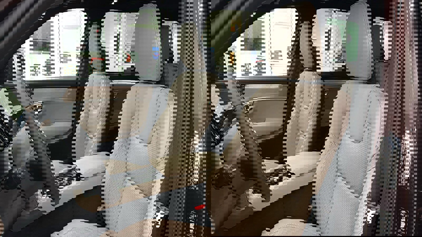 New 2026 Volvo XC90 B6 Ultra w/ Protection Package Premier image 22