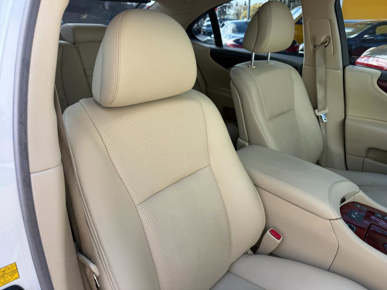 Used 2011 Lexus LS 460 AWD w/ Comfort Pkg image 48