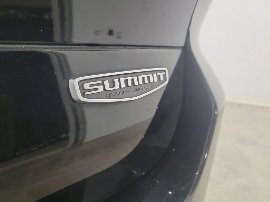 Used 2023 Jeep Grand Cherokee L Summit image 8