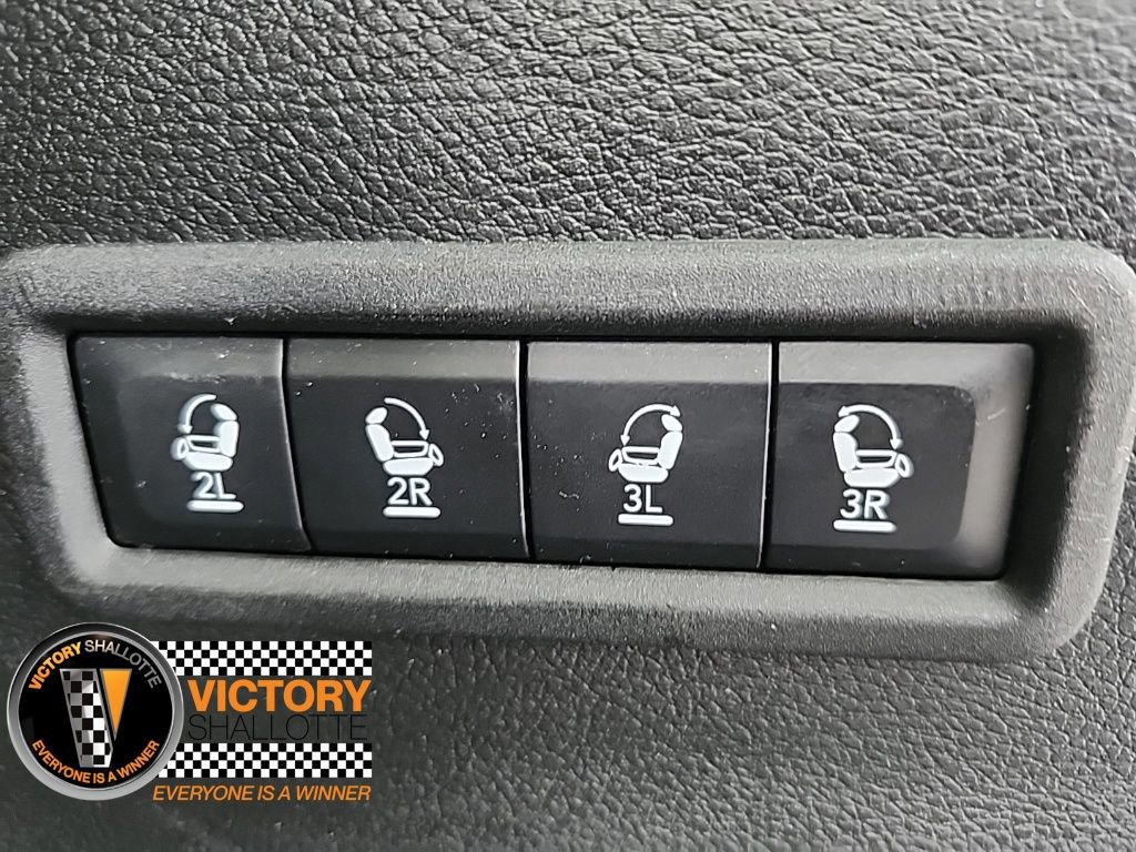 Used 2023 Jeep Wagoneer Series III w/ Preferred Equipment Group image 23