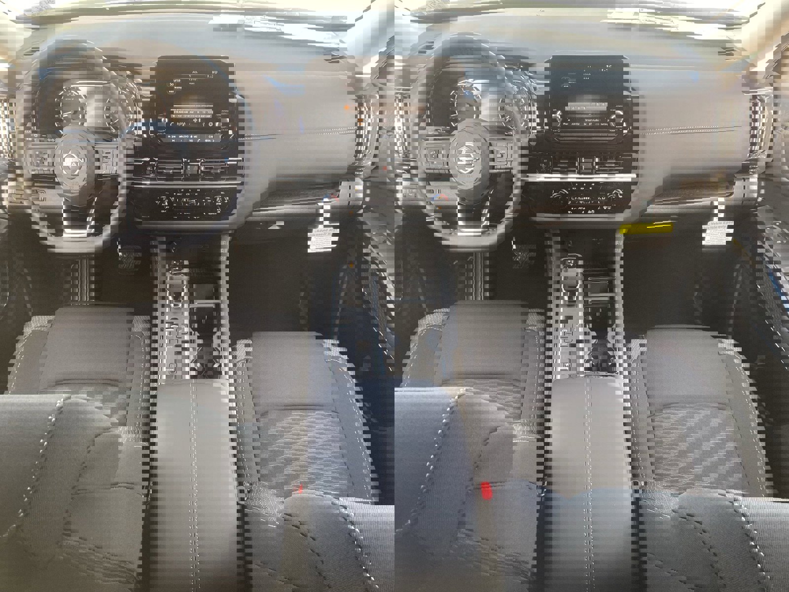 New 2025 Nissan Pathfinder SV w/ SV Premium Package image 16