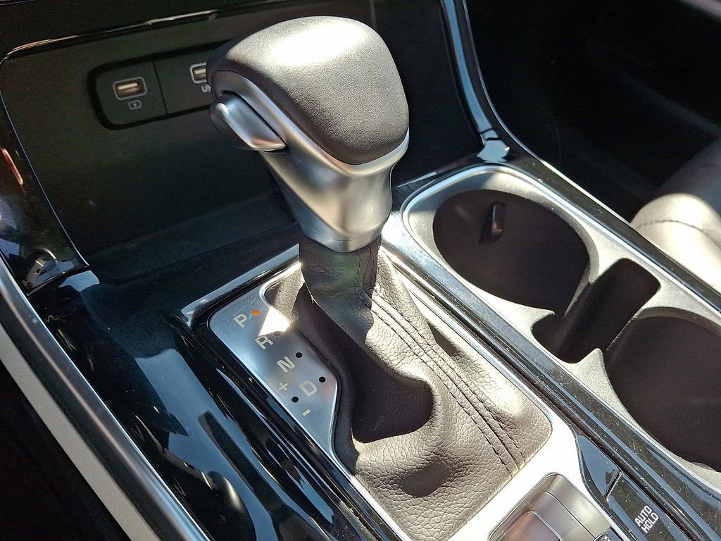 Used 2024 Kia Carnival EX image 15