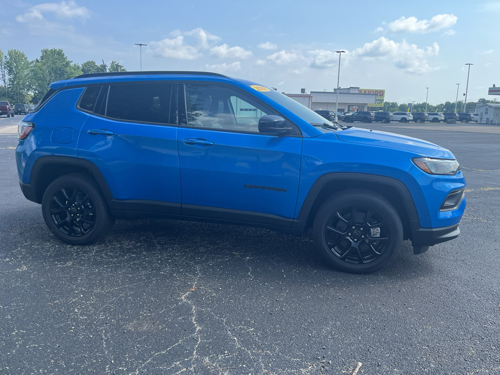 New 2026 Jeep Compass Latitude AWD/4WD image 4