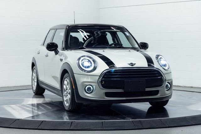 Used 2021 MINI Cooper 4-Door Hardtop image 4