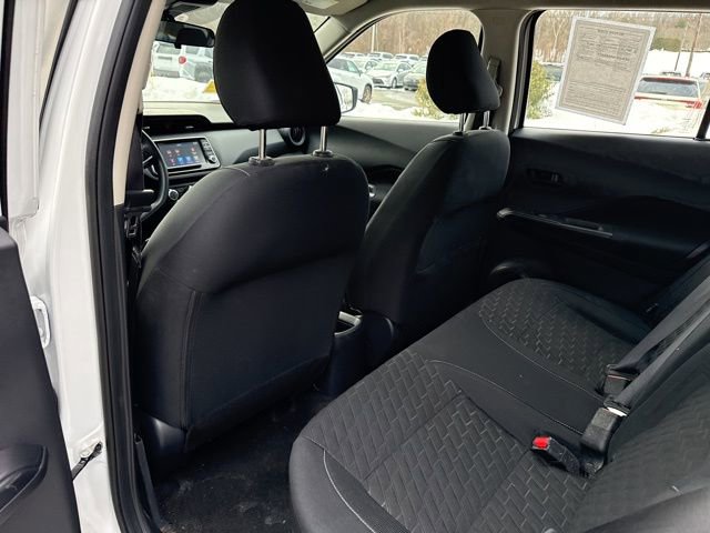 Used 2022 Nissan Kicks S image 31