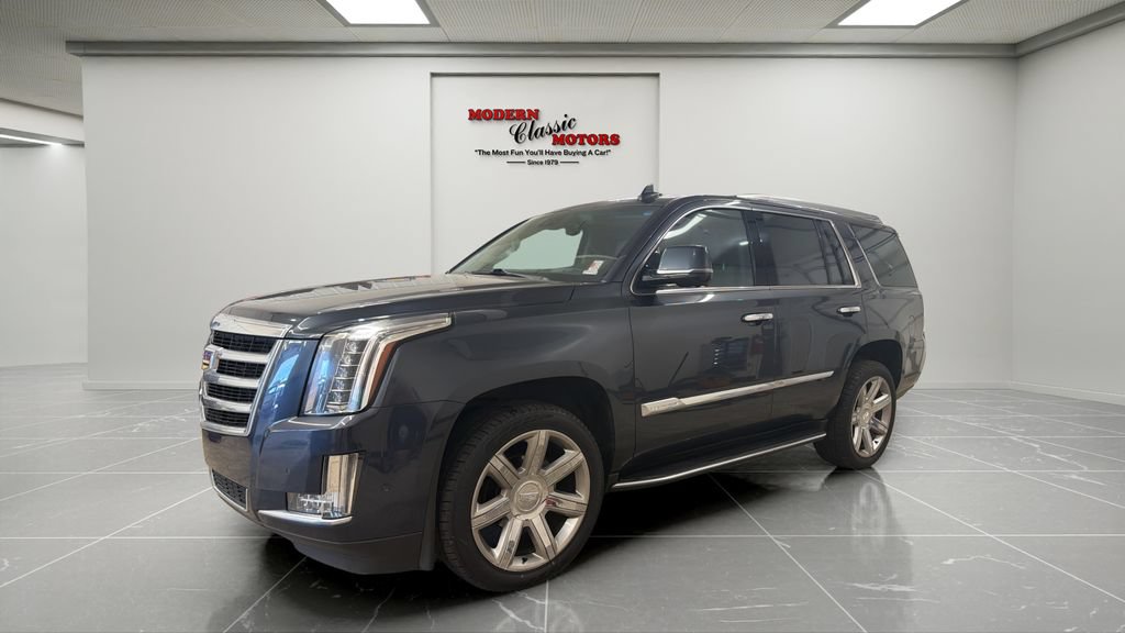 Used 2019 Cadillac Escalade Luxury AWD/4WD image 3