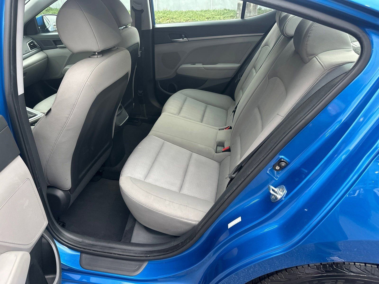 Used 2017 Hyundai Elantra SE image 20