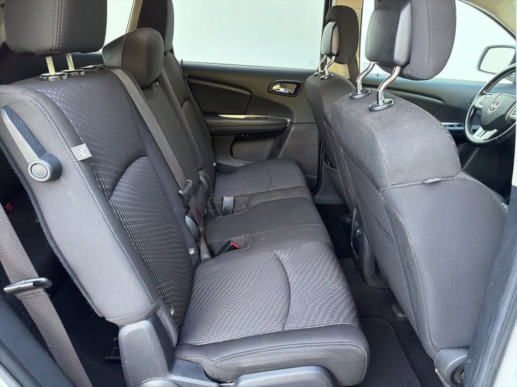 Used 2019 Dodge Journey SE FWD image 20