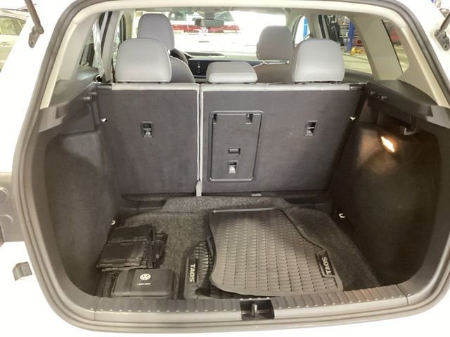 Certified 2023 Volkswagen Taos SE w/ Black Wheel Package image 12