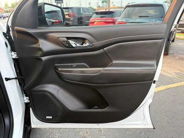 Certified 2023 GMC Acadia SLT w/ Elevation Edition AWD/4WD image 20