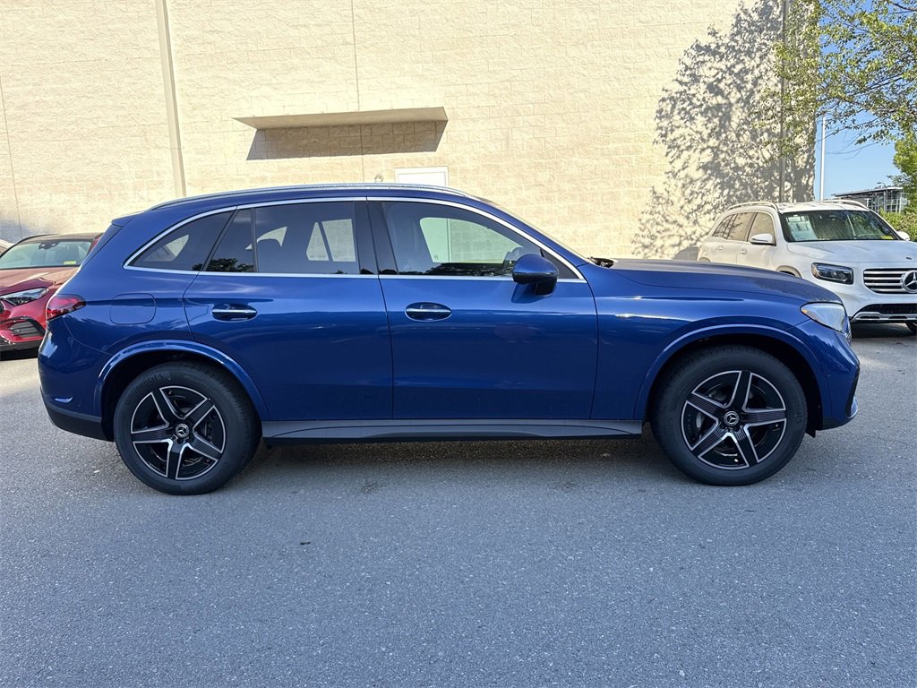 New 2025 Mercedes-Benz GLC 350e 4MATIC image 2