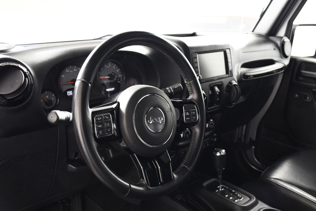 Used 2017 Jeep Wrangler Unlimited Sahara AWD/4WD image 13