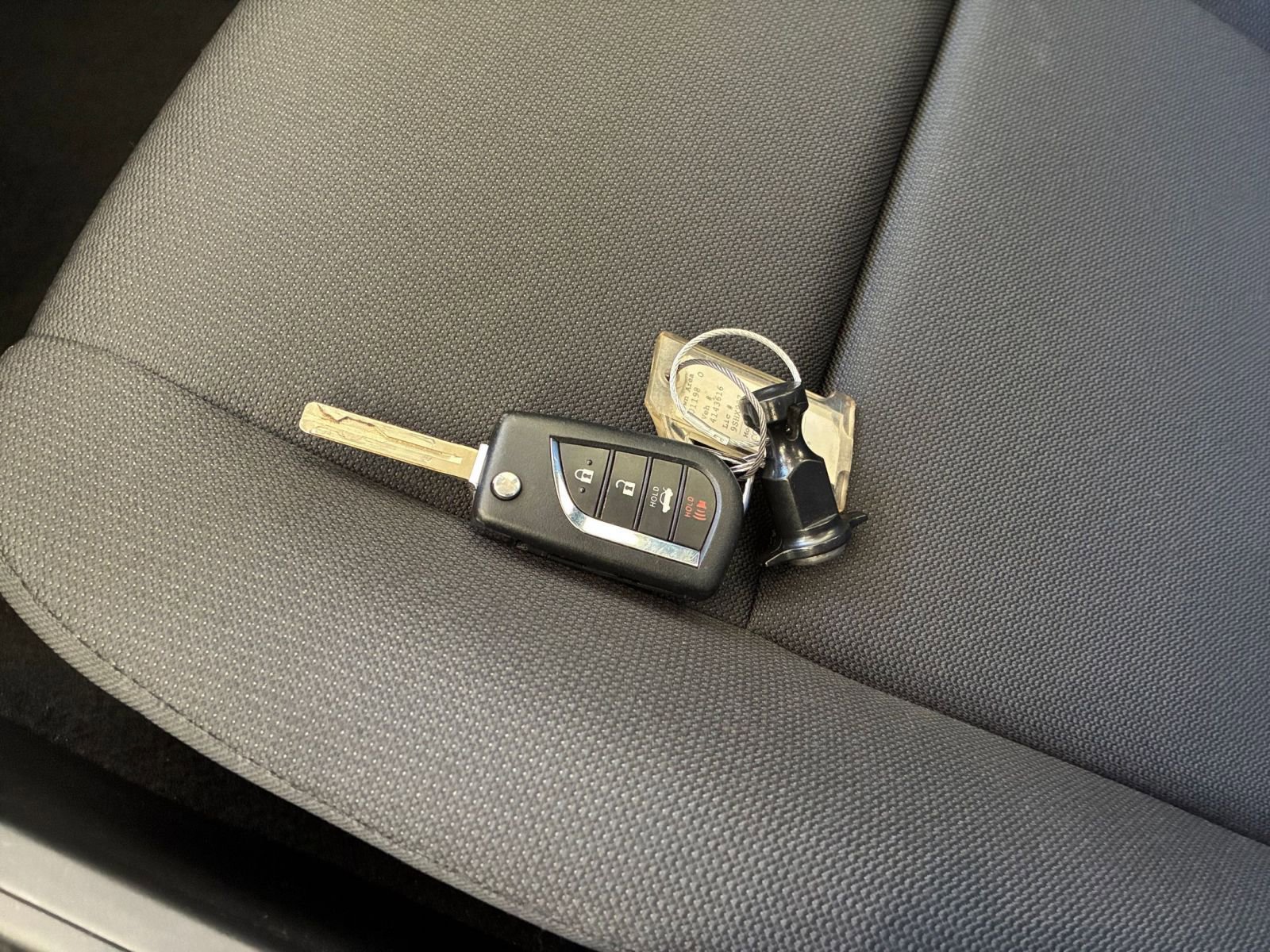 Used 2025 Toyota Corolla LE image 21