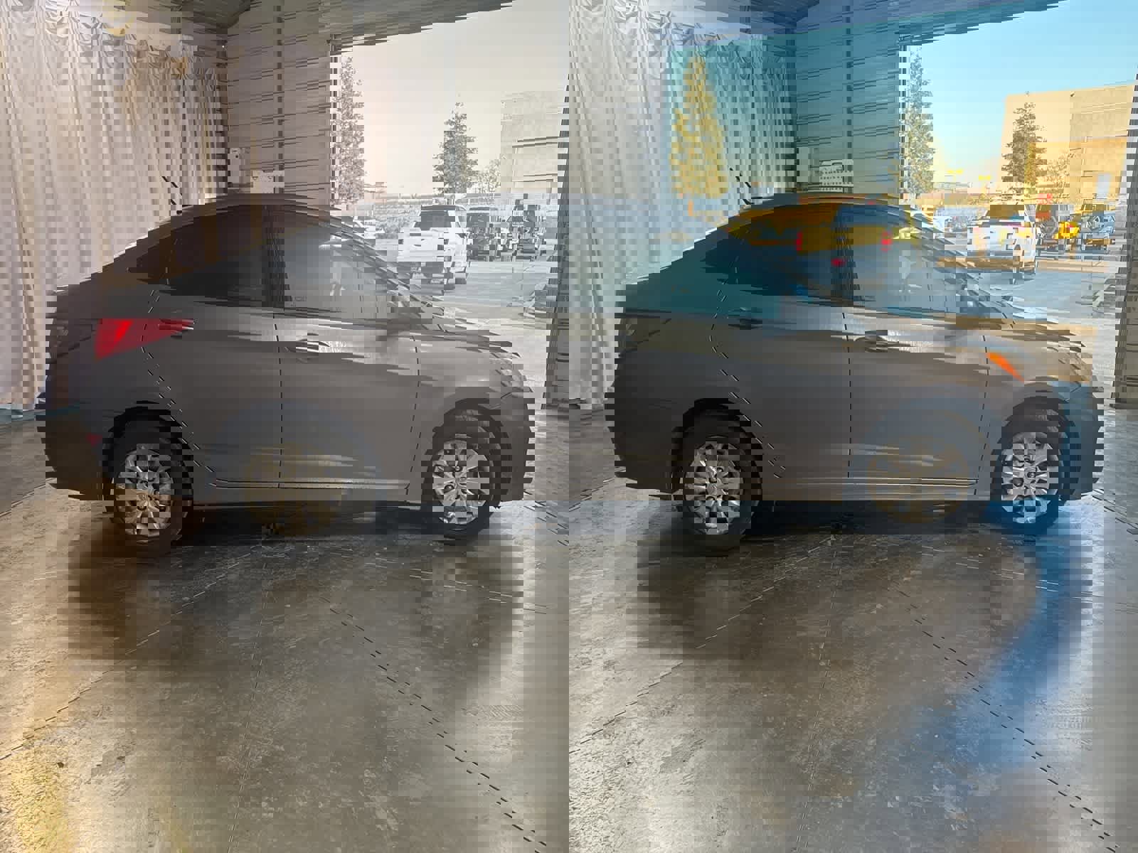 Used 2015 Hyundai Accent GLS image 4