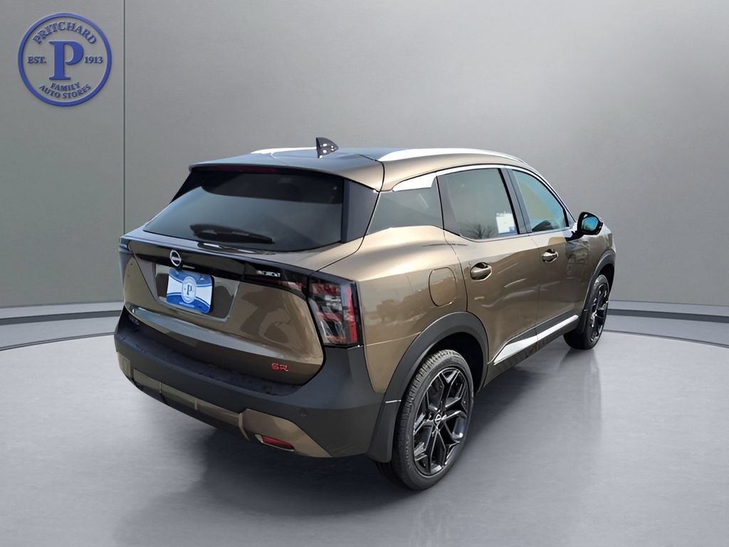 New 2026 Nissan Kicks SR w/ SR Premium Package FWD image 8