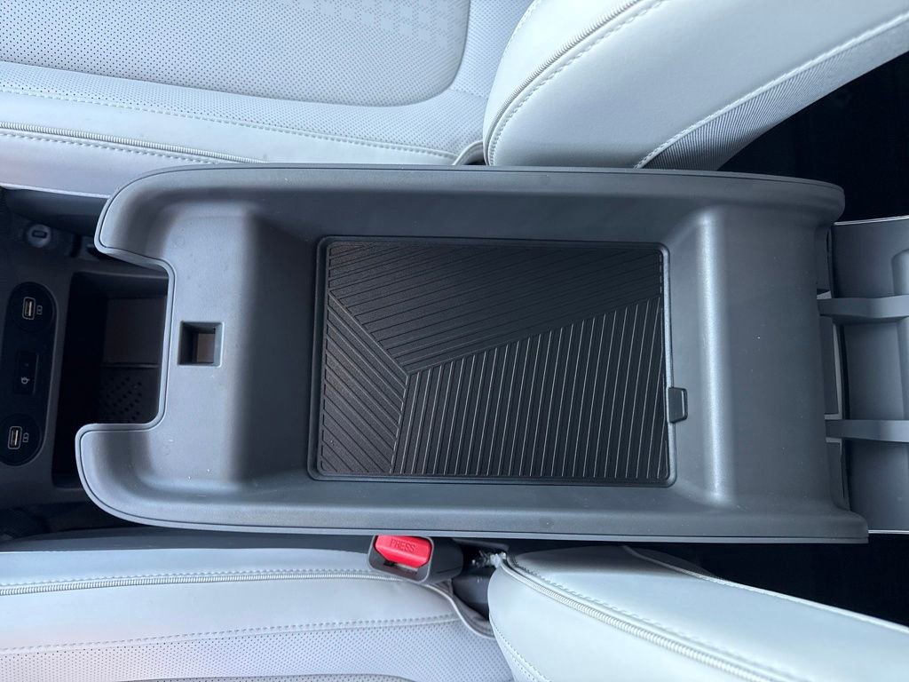 Used 2024 Hyundai Ioniq 5 Limited image 28