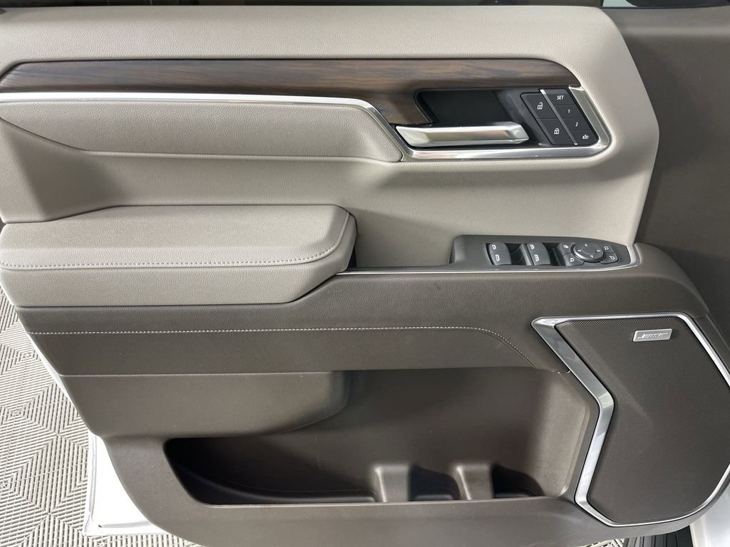 Used 2025 GMC Sierra 1500 SLT w/ SLT Premium Plus Package image 22