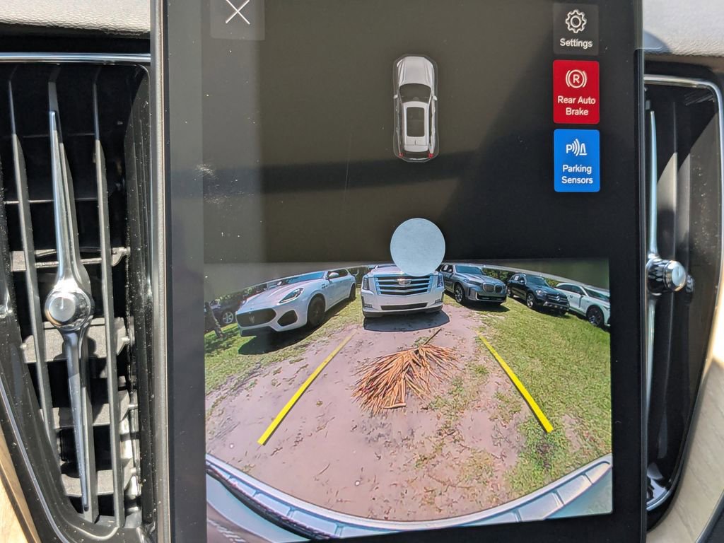 New 2026 Volvo XC60 B5 Core image 22