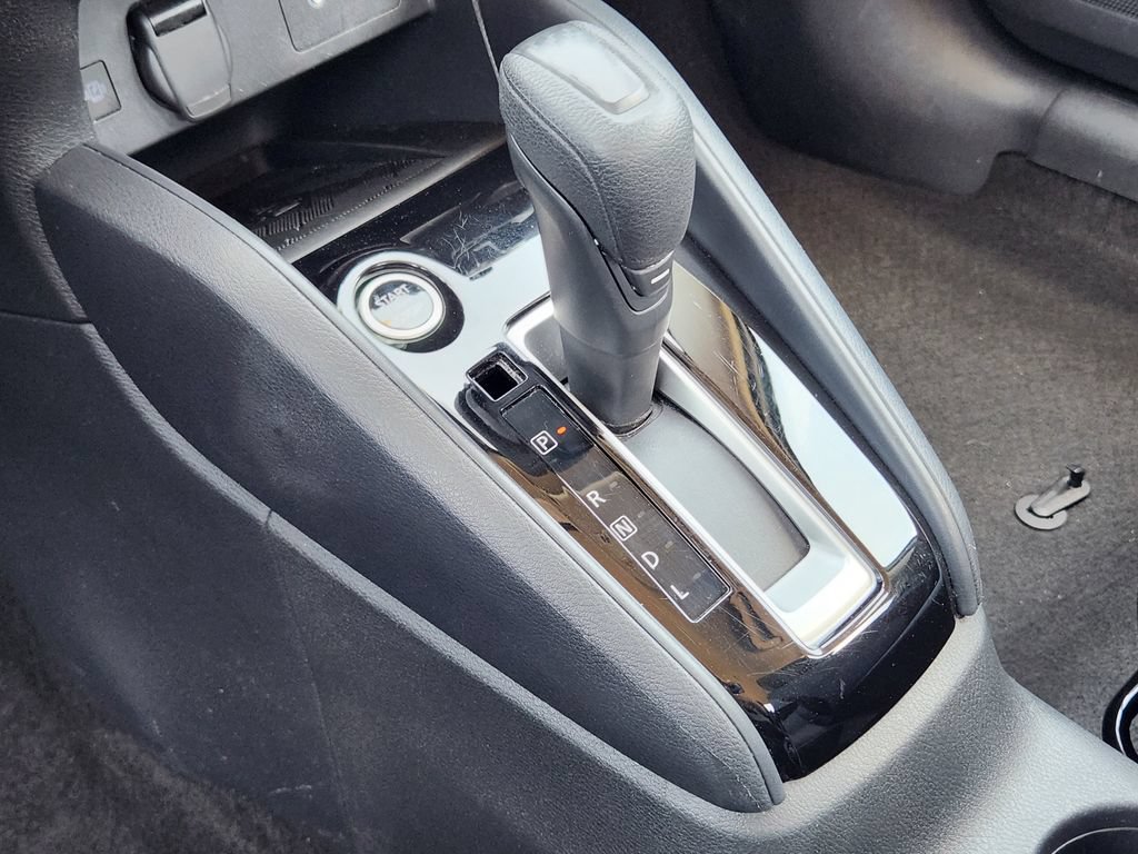 Used 2025 Nissan Versa SV FWD image 20