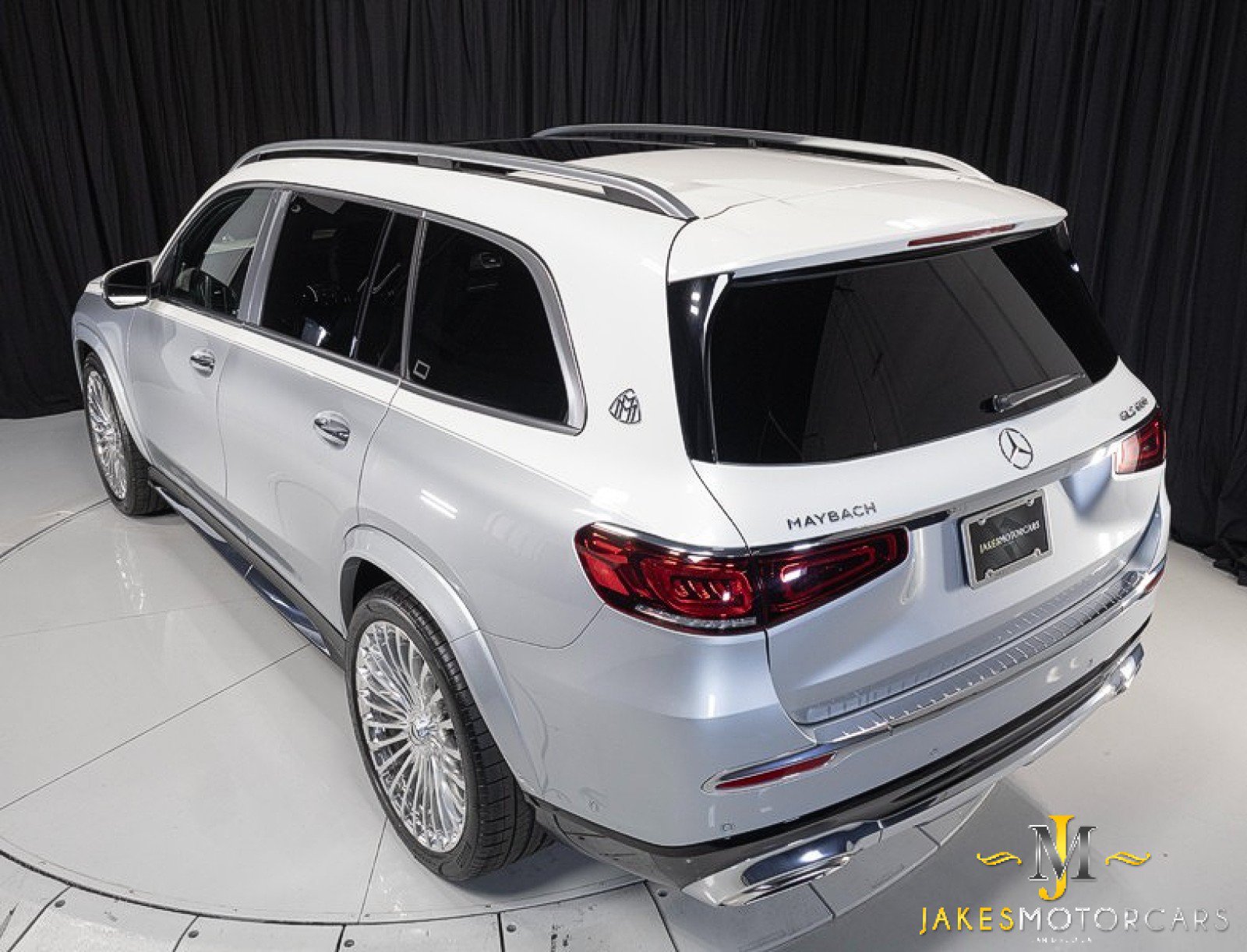 Used 2023 Mercedes-Benz Maybach GLS 600 4MATIC image 8