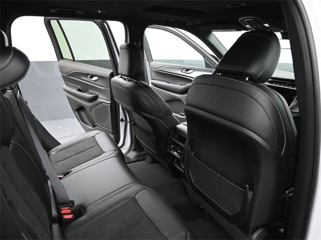 New 2025 Jeep Grand Cherokee Laredo image 21