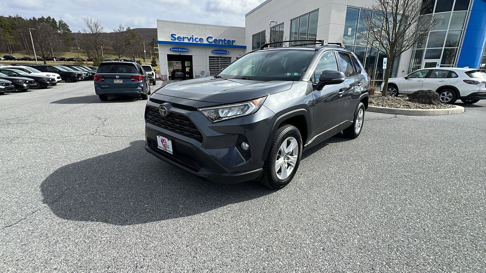 Used 2019 Toyota RAV4 XLE w/ Convenience Package image 7