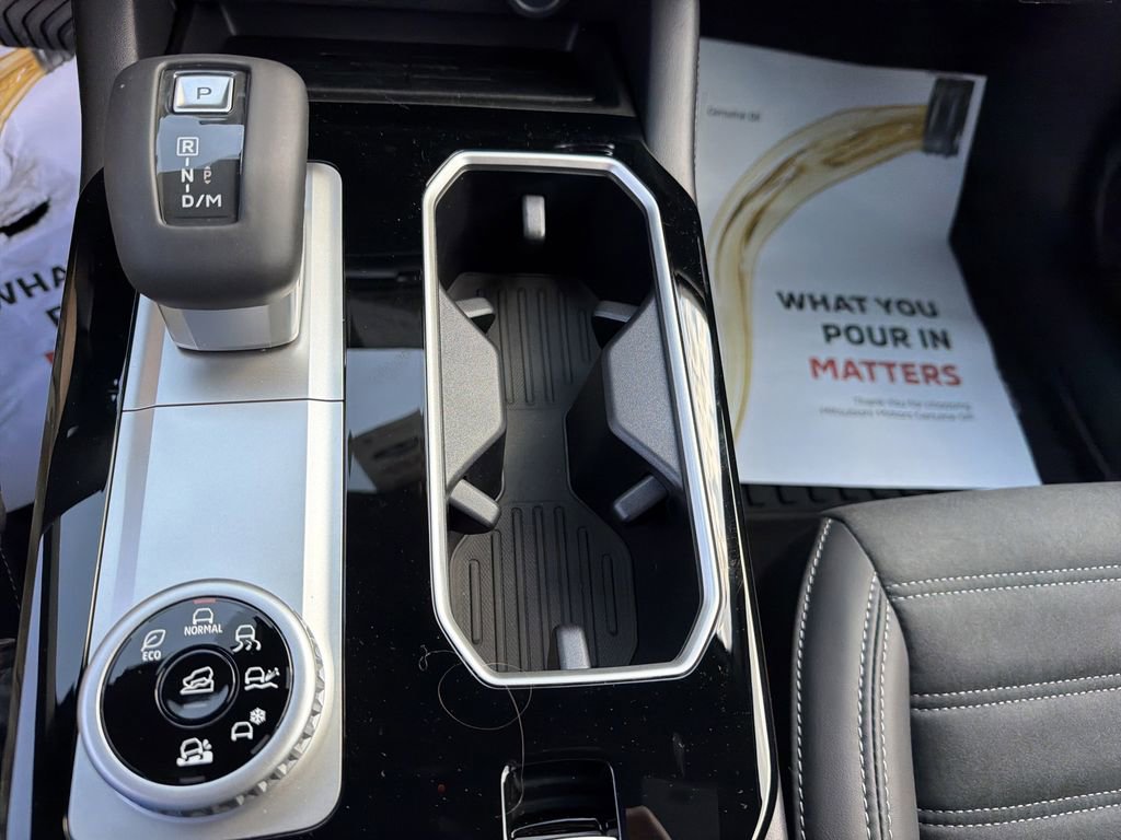 New 2026 Mitsubishi Outlander LE AWD/4WD image 23