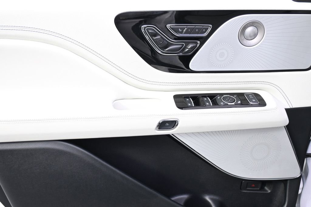 New 2026 Lincoln Aviator Black Label image 23