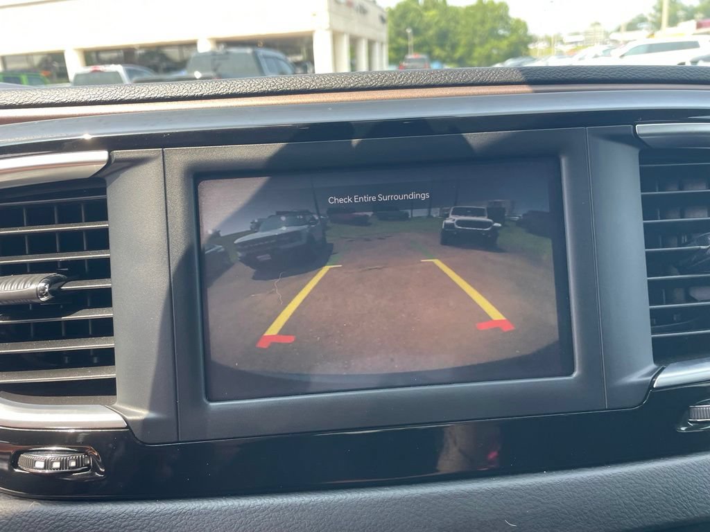 Used 2023 Chrysler Voyager LX FWD image 6