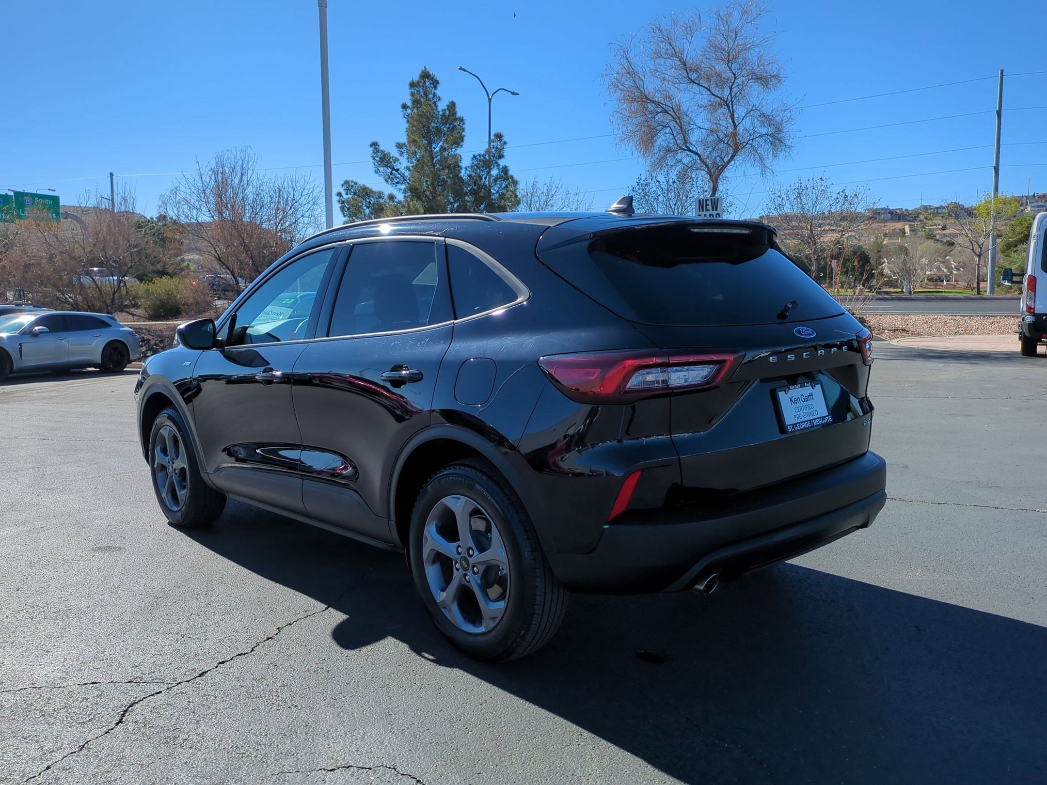 Used 2025 Ford Escape ST-Line image 5