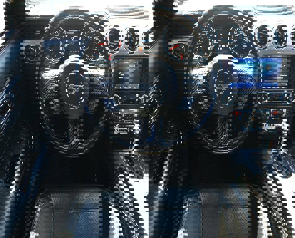 Used 2020 Ford Mustang Premium image 5