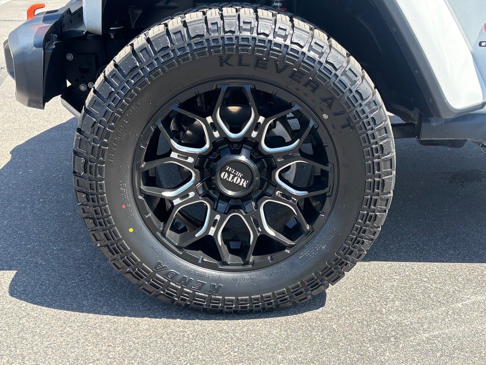 Used 2020 Jeep Gladiator Mojave AWD/4WD image 10
