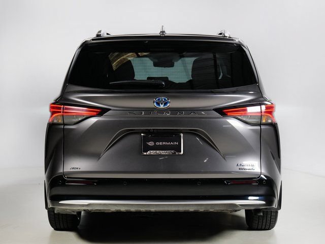 Used 2023 Toyota Sienna Limited AWD/4WD image 7