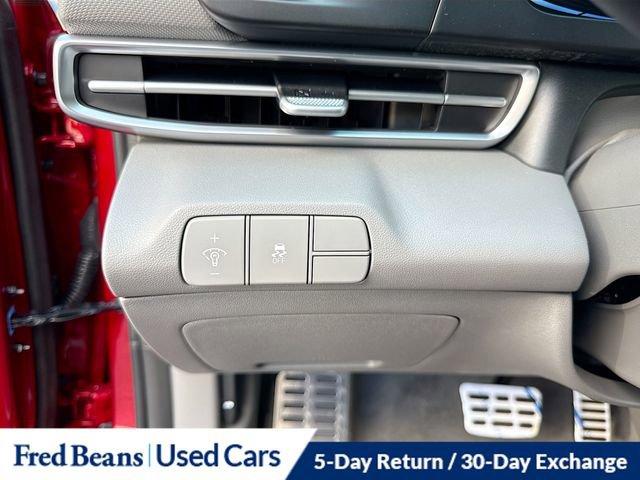 Used 2025 Hyundai Elantra Sport image 11