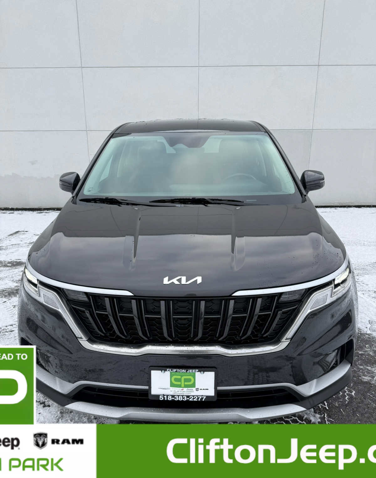 Used 2024 Kia Carnival LX image 5