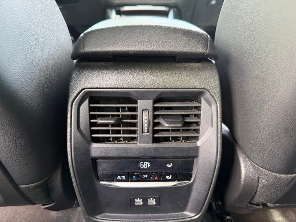 Used 2024 BMW 330i Sedan RWD image 13