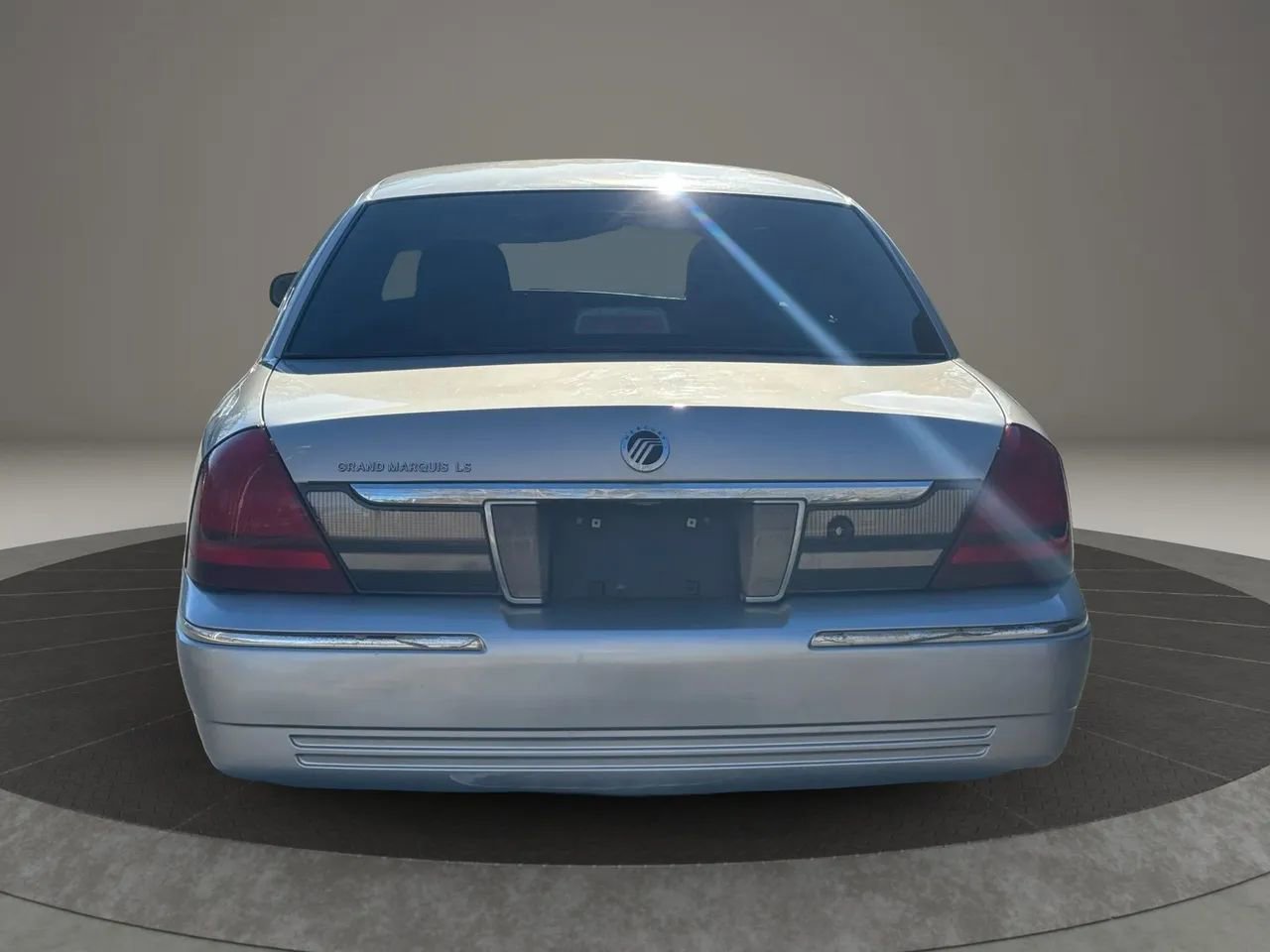 Used 2009 Mercury Grand Marquis LS image 5