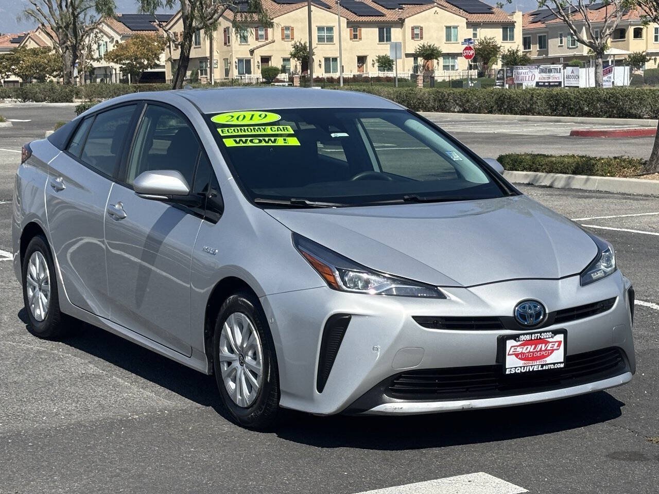 Used 2019 Toyota Prius LE w/ Carpet Mat Package FWD image 1