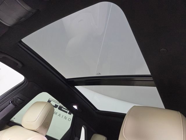 Used 2017 Cadillac XT5 Luxury w/ Driver Awareness Package image 33