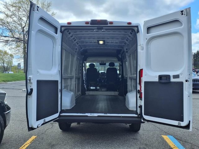Used 2024 RAM ProMaster 2500 w/ Convenience Group image 11