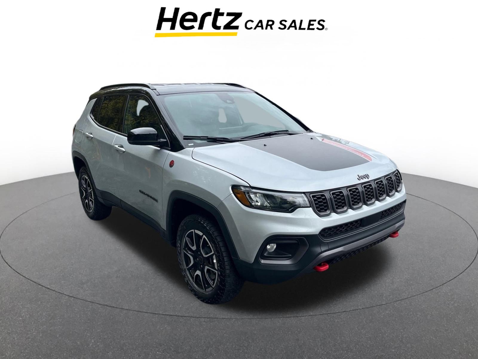 Used 2025 Jeep Compass Trailhawk image 1