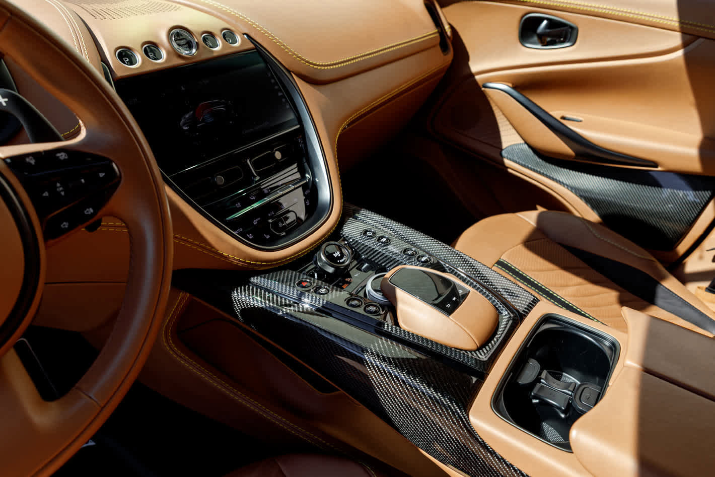 Used 2023 Aston Martin DBX 707 image 47