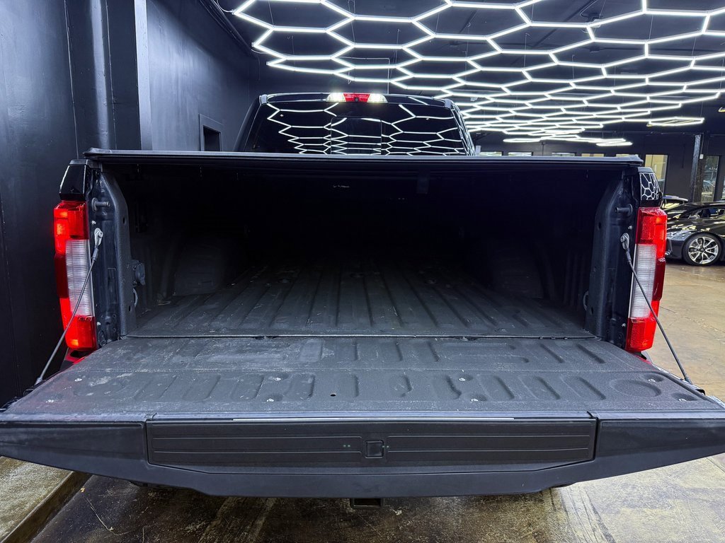 Used 2017 Ford F350 Platinum w/ Platinum Ultimate Package image 28