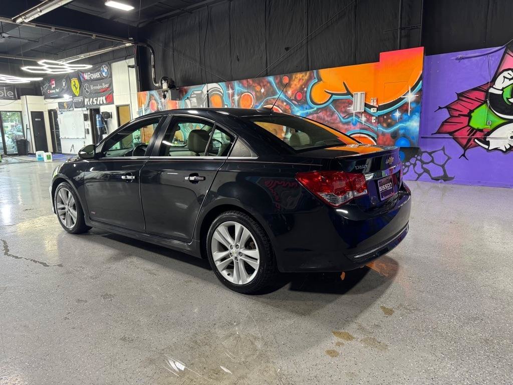 Used 2016 Chevrolet Cruze LTZ w/ Sun, Sound and Sport Package FWD image 3