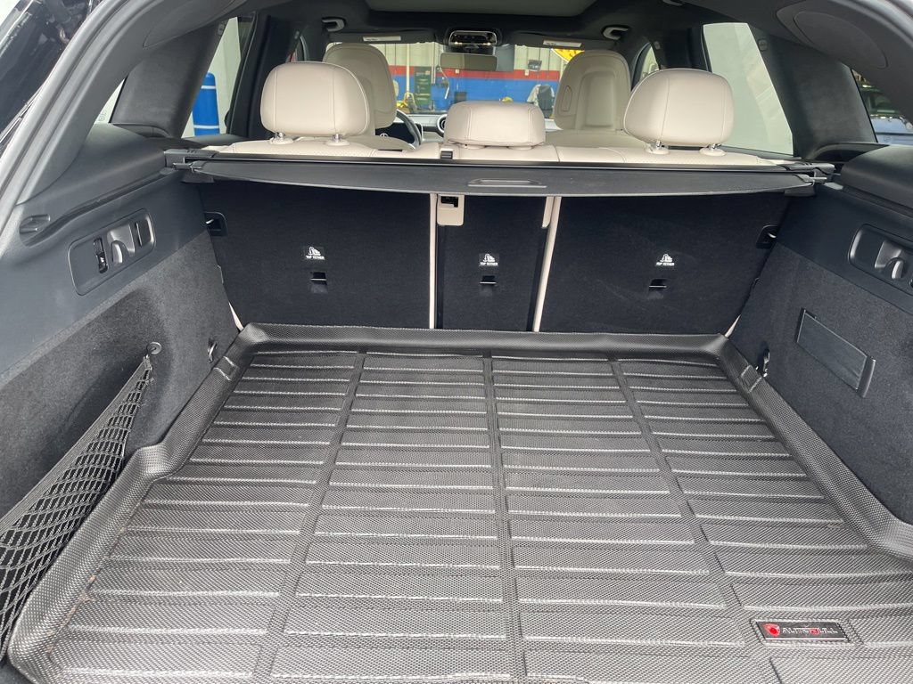 Used 2024 Mercedes-Benz GLC 300 4MATIC image 19