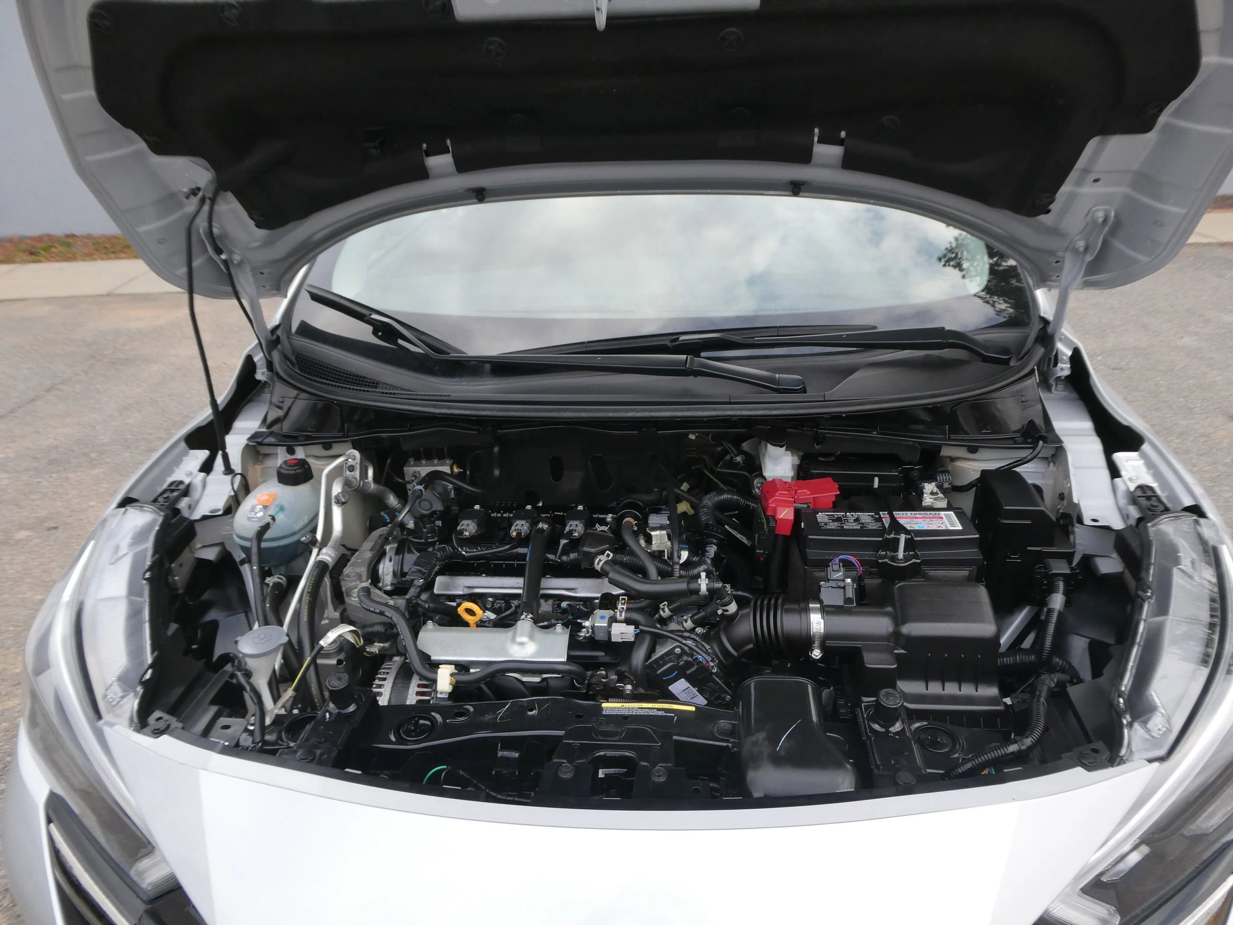 Used 2024 Nissan Versa SR w/ Trunk Package image 23