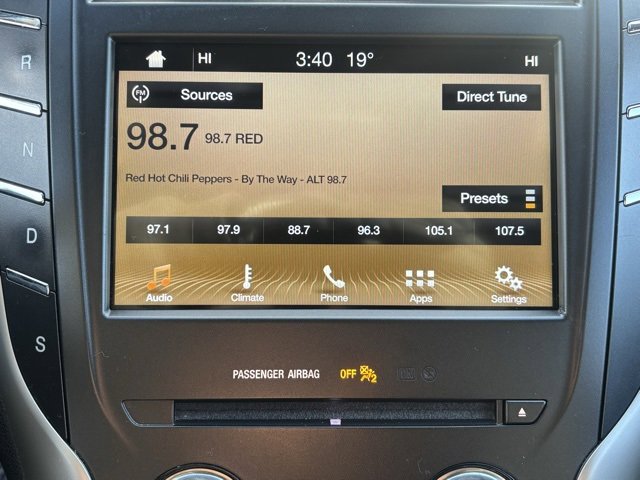 Used 2017 Lincoln MKC Premiere image 26